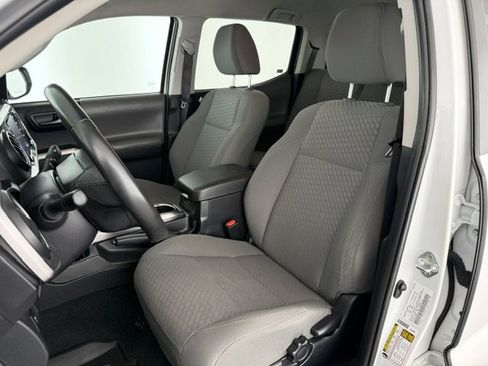 Used 2023 Toyota Tacoma SR5 w/ SR5 Appearance Package RWD image 10