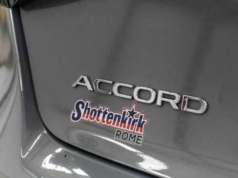 Certified 2025 Honda Accord SE image 7