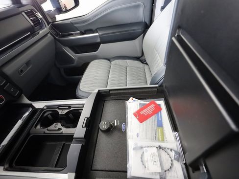 Used 2024 Ford F450 Limited w/ FX4 Off-Road Package image 40