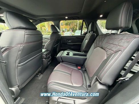 New 2026 Honda Pilot Black Edition image 7