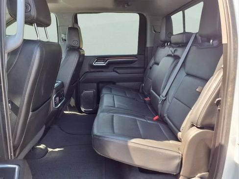 Used 2024 GMC Sierra 2500 Denali w/ Denali Reserve Package AWD/4WD image 18