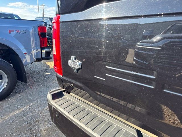 Used 2022 Ford F150 XLT w/ Equipment Group 302A High AWD/4WD image 18