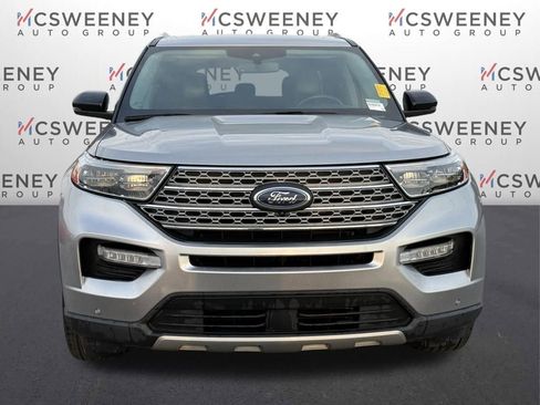 Used 2021 Ford Explorer Limited w/ Equipment Group 301A image 8