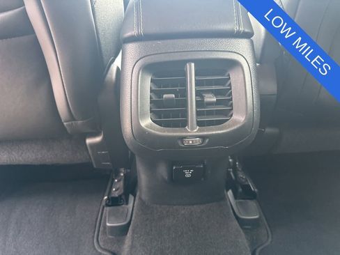 Used 2015 Jeep Cherokee Limited AWD/4WD image 23