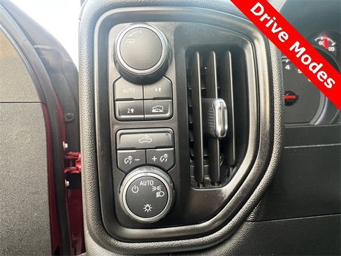 Used 2020 Chevrolet Silverado 1500 Custom w/ Custom Value Package image 27