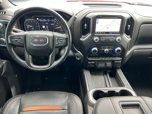 Certified 2021 GMC Sierra 1500 AT4 w/ AT4 Value Package AWD/4WD image 3