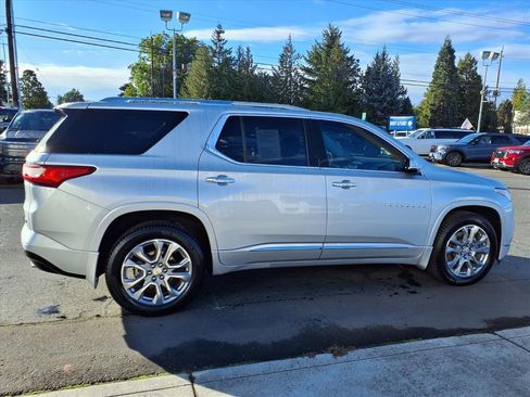Used 2018 Chevrolet Traverse Premier image 4