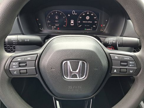 Certified 2025 Honda Accord SE image 20