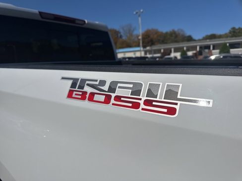 Used 2025 Chevrolet Silverado 1500 LT Trail Boss w/ Convenience Package II image 33