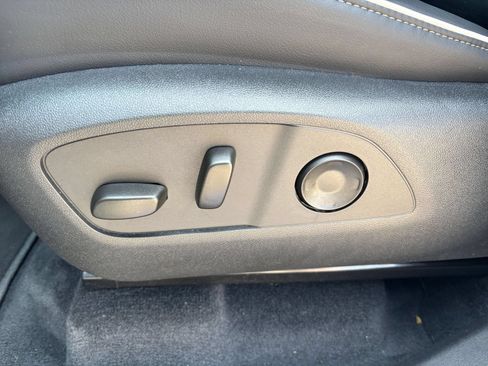 Used 2026 Buick Enclave Sport Touring AWD/4WD image 18