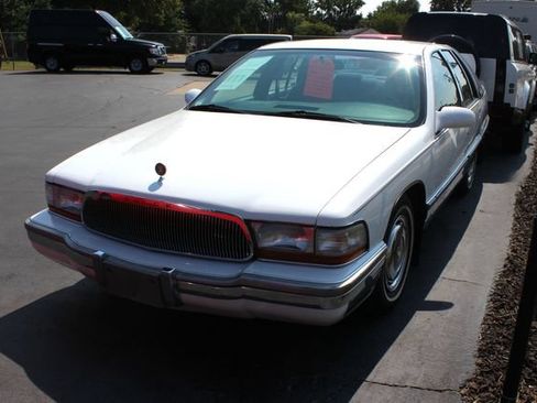 Used 1996 Buick Roadmaster Limited RWD image 14