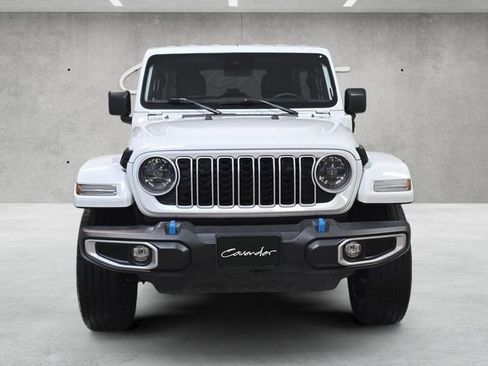 Used 2024 Jeep Wrangler Unlimited Sahara AWD/4WD image 18