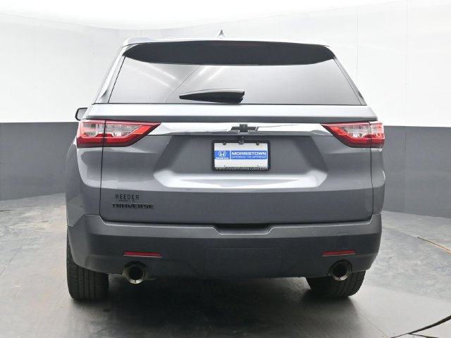 Used 2020 Chevrolet Traverse LS w/ LPO, Blackout Package FWD image 9