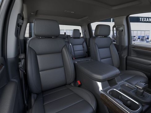 New 2026 GMC Sierra 1500 SLT image 17