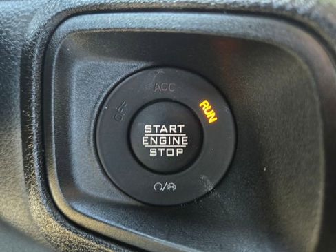 Used 2024 Jeep Wrangler Unlimited w/ LED Headlamp & Fog Lamp Group AWD/4WD image 23