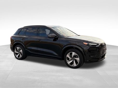 Used 2025 Audi Q6 e-tron Premium w/ Convenience Package AWD/4WD image 6