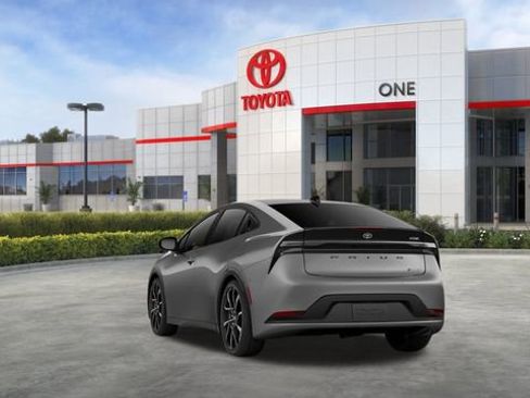 New 2026 Toyota Prius Plug-In Hybrid image 8