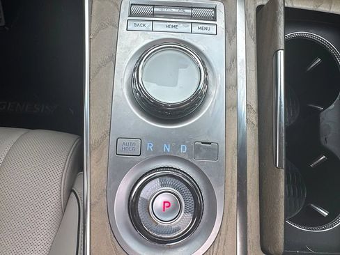 Used 2024 Genesis GV80 2.5T w/ Prestige Package AWD/4WD image 19