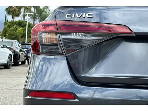 Certified 2025 Honda Civic Sport image 40