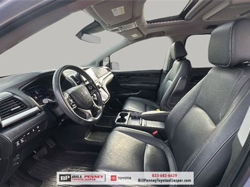 Used 2023 Honda Odyssey Touring image 11