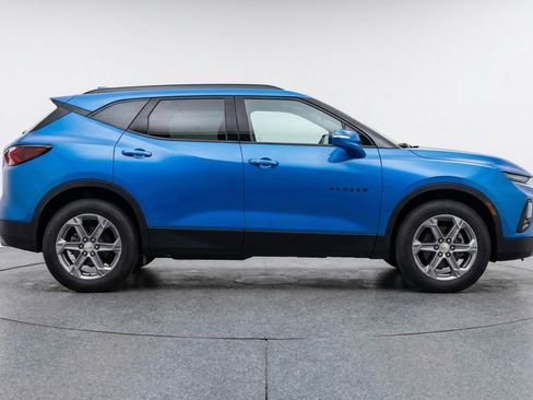 Used 2025 Chevrolet Blazer LT image 11