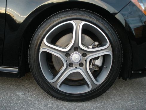 Used 2014 Mercedes-Benz CLA 250 image 39