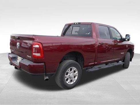 Used 2024 RAM 2500 Laramie AWD/4WD image 3