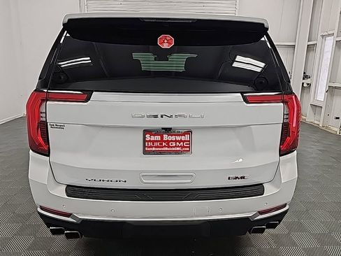 New 2026 GMC Yukon Denali w/ Sun & Power Step Package AWD/4WD image 7