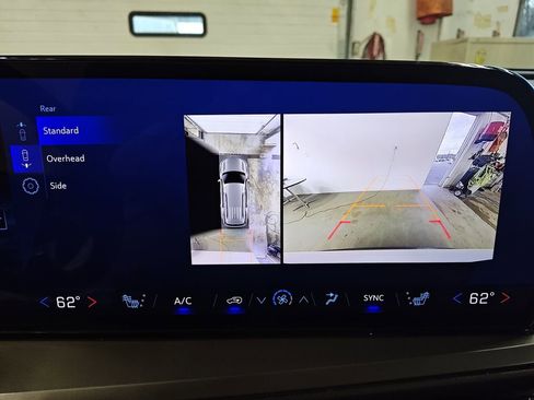 Used 2024 Chevrolet Traverse LS image 20