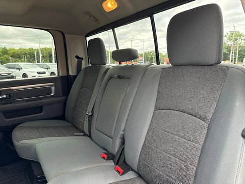Used 2018 RAM 1500 Big Horn AWD/4WD image 38