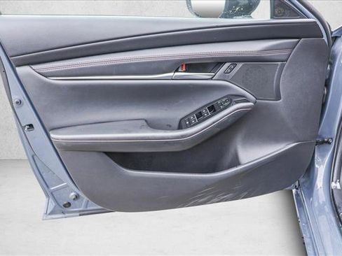 Used 2025 MAZDA MAZDA3 s image 12