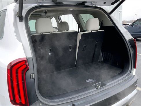 Used 2021 Kia Telluride EX w/ EX Premium Package image 28