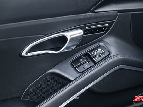 Used 2014 Porsche 911 Carrera S image 65