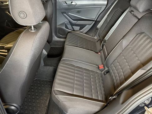 Used 2024 Volkswagen Jetta Sport image 19