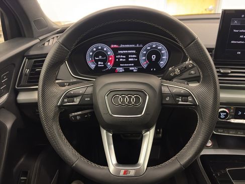 Used 2021 Audi SQ5 Prestige image 26