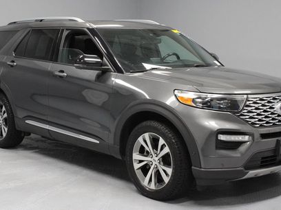 Used 2020 Ford Explorer Platinum w/ Premium Technology Package