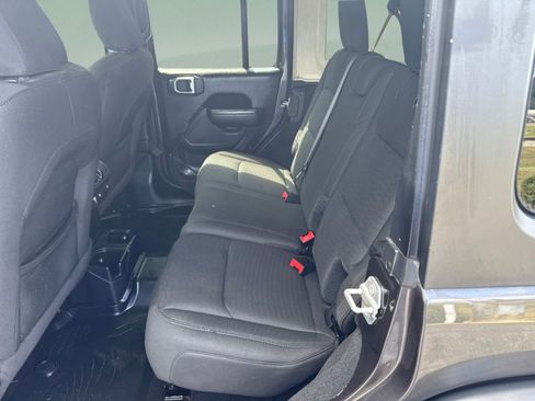 Used 2020 Jeep Wrangler Unlimited Sport S AWD/4WD image 12