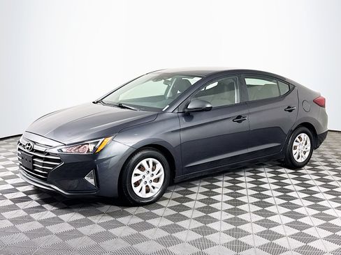 Used 2020 Hyundai Elantra SE w/ Cargo Package (C1) image 4