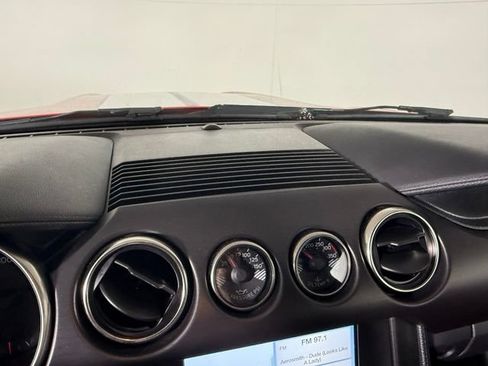 Used 2018 Ford Mustang Shelby GT350 w/ Electronics Package RWD image 27