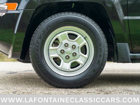 Used 2009 Jeep Patriot Sport FWD image 13