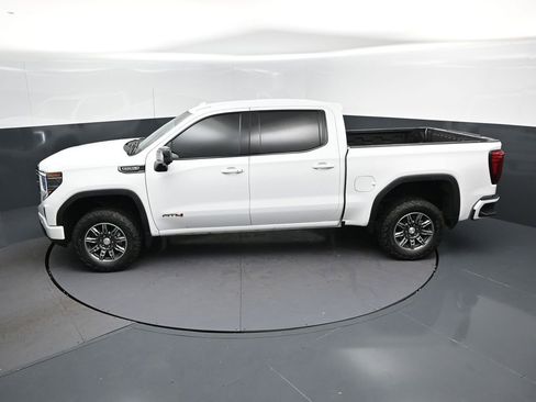 Used 2025 GMC Sierra 1500 AT4 AWD/4WD image 31