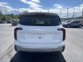 Used 2023 Kia Telluride S w/ S Sunroof Package AWD/4WD video 4