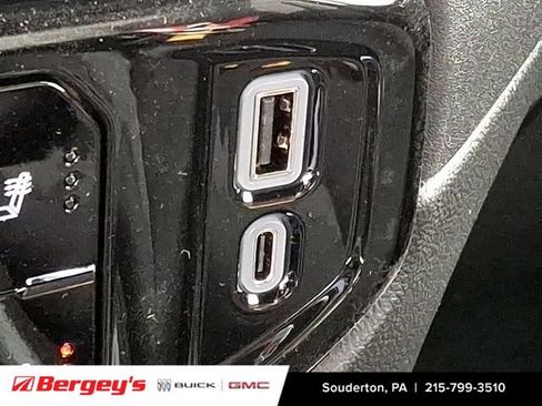 New 2026 GMC Sierra 1500 Elevation image 18