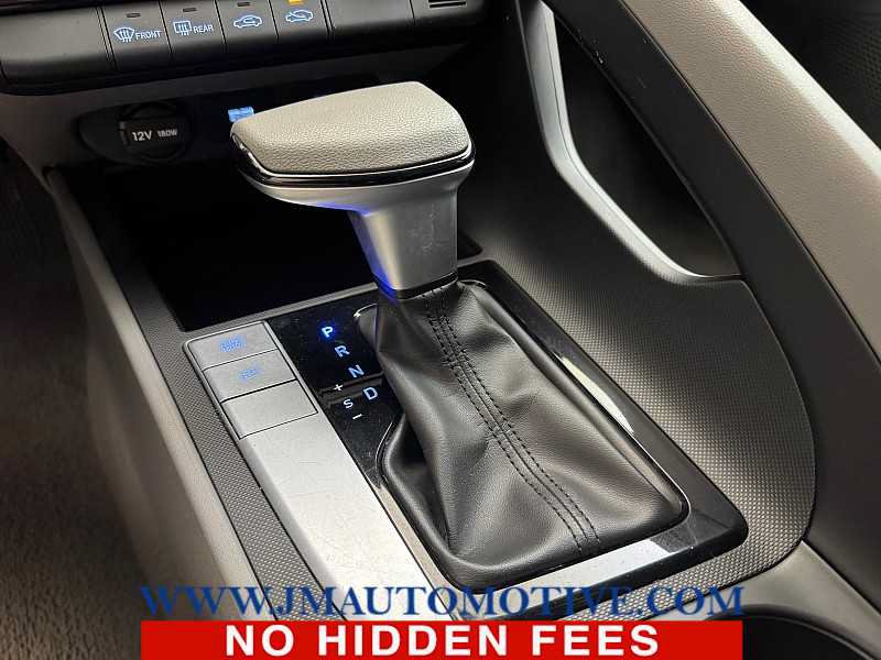 Used 2024 Hyundai Elantra SEL FWD image 29