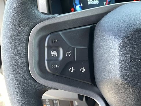 New 2025 Ford Bronco Base image 8