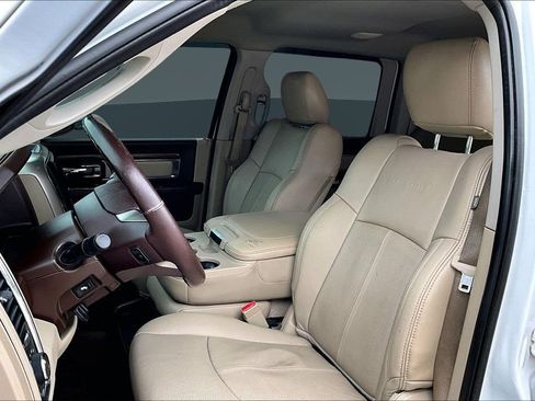 Used 2018 RAM 1500 Laramie image 21