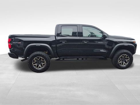 Used 2024 Chevrolet Colorado ZR2 w/ Technology Package AWD/4WD image 10