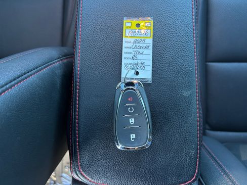 Used 2025 Chevrolet Trax RS w/ Sunroof Package image 31