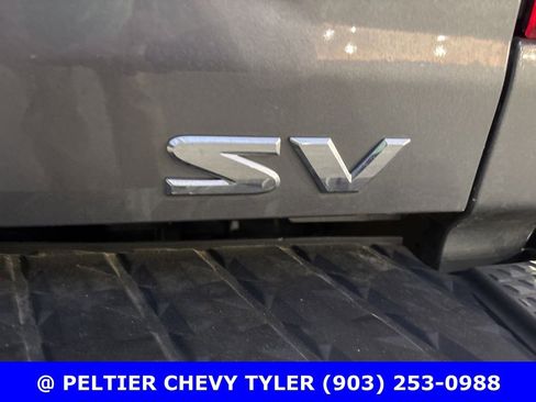 Used 2024 Nissan Titan SV w/ SV Convenience Package RWD image 9