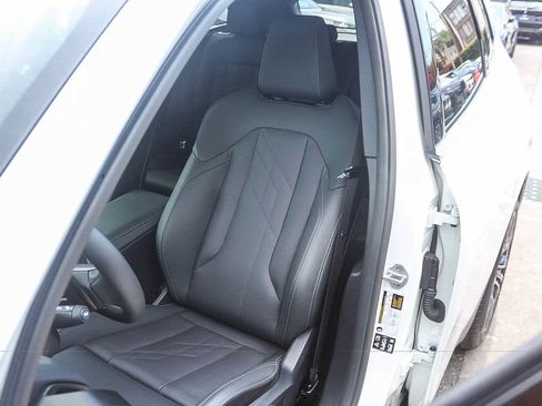 Used 2026 BMW X3 xDrive30i w/ Convenience Package AWD/4WD image 25